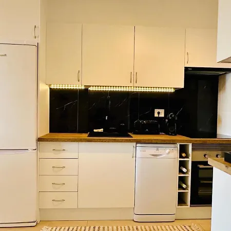 In Playa Paraiso Tenerife * 阿德耶